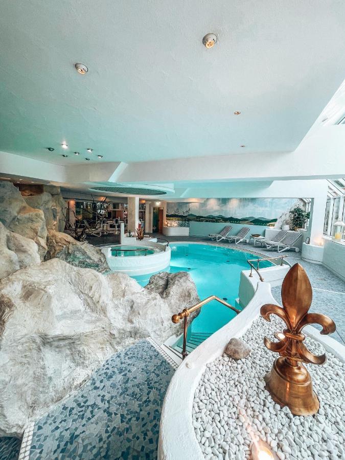 Villa Adolphine Rotta Exteriér fotografie